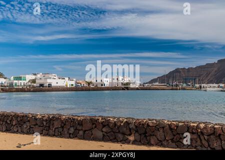 Das Dorf Caleta del Sebo auf der Insel Graciosa bei Lanzarote, Kanarische Inseln, Spanien Stockfoto