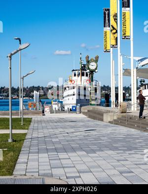 Seattle, USA - 4. Oktober 2018: Promenade am Ufer des Lake Union im Lake Union Park Stockfoto