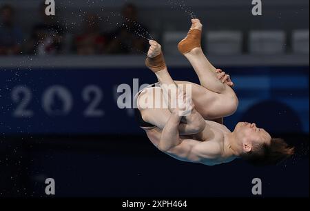 St. Denis. August 2024. Xie Siyi aus China tritt während des 3-m-Sprungbretts der Männer bei den Olympischen Spielen 2024 in Saint-Denis, Frankreich, am 6. August 2024 an. Quelle: Zhang Yuwei/Xinhua/Alamy Live News Stockfoto