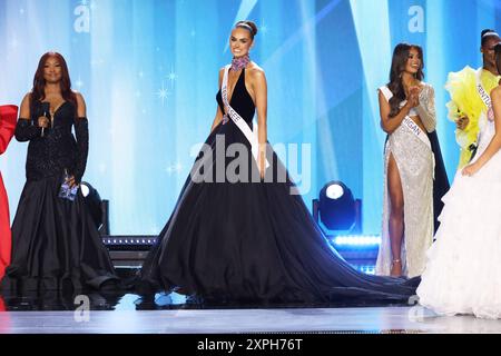 Los Angeles, USA. August 2024. Bella Whitlock, Miss Tennessee USA, gewinnt den 3. Vizemeister beim 73. Jährlichen Miss USA Pageant am 4. August 2024 im Peacock Theater in Los Angeles, Kalifornien. Foto: Crash/imageSPACE/SIPA USA Credit: SIPA USA/Alamy Live News Stockfoto