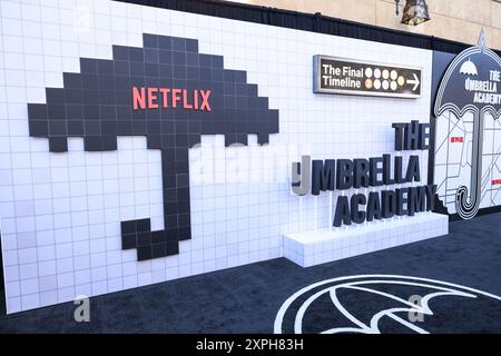 HOLLYWOOD, LOS ANGELES, KALIFORNIEN, USA - 5. AUGUST: Ein allgemeiner Blick auf die Atmosphäre bei der Los Angeles Premiere von Netflix 'The Umbrella Academy' Staffel 4 - die letzte Staffel, die am 5. August 2024 im Egyptian Theatre Hollywood in Hollywood, Los Angeles, Kalifornien, USA stattfand. (Foto: Xavier Collin/Image Press Agency) Stockfoto