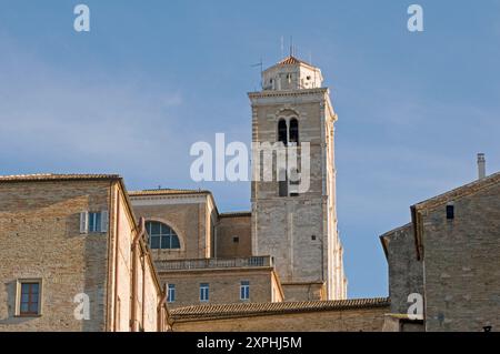 Der Dom Turm, Fermo, Marken Region, Italien Stockfoto