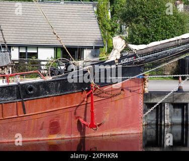 Heringsdrifter Alvei (ursprünglich dampfbetrieben), gebaut in Montrose, Schottland, 1920. Caledonian Canal, Fort William Schottland. Stockfoto