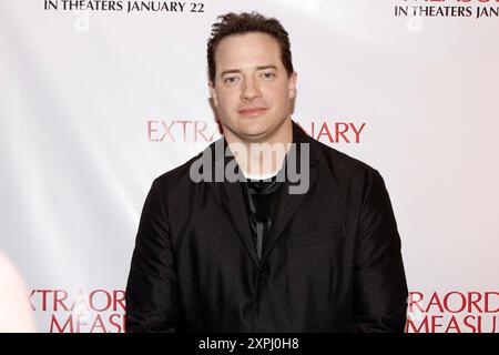 Brendan Fraser pictured at the Extraordinary Measures Premiere Held at the Prince Music Theatre in Philadelphia on January 4, 2010 Credit: Scott Weiner/MediaPunch Stockfoto