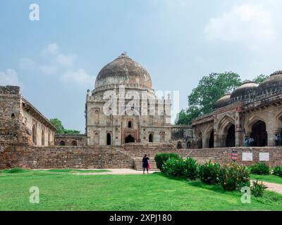 Bara Gumbad und die Freitagsmoschee in Lodi Gardens (Delhi/Indien) Stockfoto