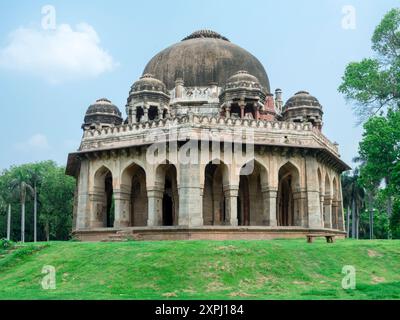 Das Grab von Mohammed Shah, bekannt als Mubarak Khan-Ka-Gumbaz in Lodi Gardens (Delhi/Indien) Stockfoto