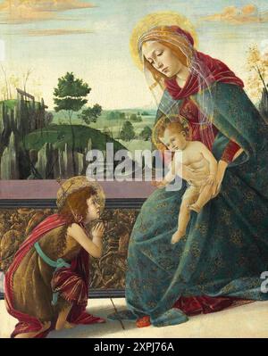 Madonna und Kind mit dem jungen Johannes dem Täufer, Gemälde von Sandro Botticelli (1. März 1445–1510), einer der bedeutendsten italienischen Maler und Zeichner der frühen Renaissance, historisch, digital restaurierte Reproduktion von einer Vorlage, Rekorddatum nicht angegeben Stockfoto