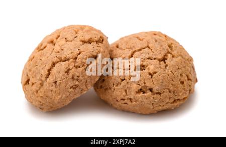 Amaretti Cookies isoliert auf weiß Stockfoto