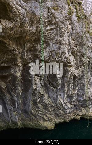 Lacul Dracului, Dragon Lake, Devil's Lake im Nera Beusnita National Park Karst Lake Stockfoto