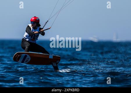 Marseille, Frankreich. August 2024. MARSEILLE, FRANKREICH - 6. AUGUST: Annelous Lammerts aus den Niederlanden tritt am 11. Tag des Segelns im Damenkite an – Olympische Spiele 2024 in Marseille Marina am 6. August 2024 in Marseille, Frankreich. (Foto von ICON Sport/BSR Agency) Credit: BSR Agency/Alamy Live News Stockfoto