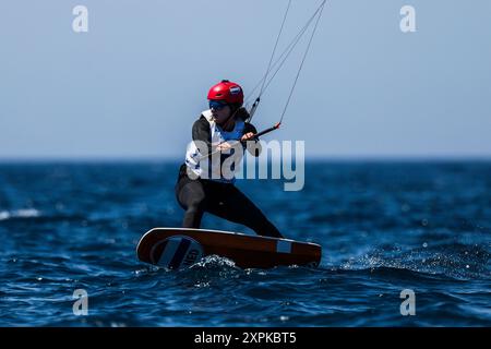 Marseille, Frankreich. August 2024. MARSEILLE, FRANKREICH - 6. AUGUST: Annelous Lammerts aus den Niederlanden tritt am 11. Tag des Segelns im Damenkite an – Olympische Spiele 2024 in Marseille Marina am 6. August 2024 in Marseille, Frankreich. (Foto von ICON Sport/BSR Agency) Credit: BSR Agency/Alamy Live News Stockfoto