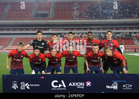 Argentinien. August 2024. Buenos Aires, 06.08.2024: Team von San Lorenzo vor dem Spiel für Copa Argentina im Libertadores de America Stadium ( Credit: Néstor J. Beremblum/Alamy Live News) Stockfoto