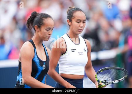 Toronto, Kanada. August 2024. Leylah Fernandez aus Kanada sieht sich am 1. Tag der National Bank Open in Toronto, Kanada, am Dienstag, den 6. August 2024 an. (Foto: Michael Chisholm/SIPA USA) Credit: SIPA USA/Alamy Live News Stockfoto