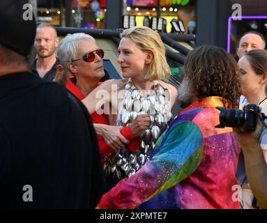 Los Angeles, Usa. August 2024. Die Besetzungsmitglieder Jamie Lee Curtis, Cate Blanchett und Jack Black nehmen am Dienstag, den 6. August 2024, im TCL Chinese Theatre in der Hollywood-Sektion von Los Angeles an der Premiere des „Borderlands“ LA Fan Event Teil. Storyline: Dieses All-Star-Action-Abenteuer basiert auf dem meistverkauften Videospiel und folgt einem Team von Außenseitern auf der Mission, ein vermisstes Mädchen zu retten, das den Schlüssel zu unvorstellbarer Macht hält. Foto: Jim Ruymen/UPI. Quelle: UPI/Alamy Live News Stockfoto