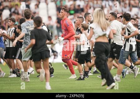 Torino, Italien. August 2024. Die Fans stellen Invasion während des Freundschaftsfußballspiels zwischen Juventus und Juvetus Next Gen im Allianz-Stadion in Turin, Nordwesten Italiens - Dienstag, den 6. August 2024. Sport - Fußball . (Foto: Marco Alpozzi/Lapresse) Credit: LaPresse/Alamy Live News Stockfoto