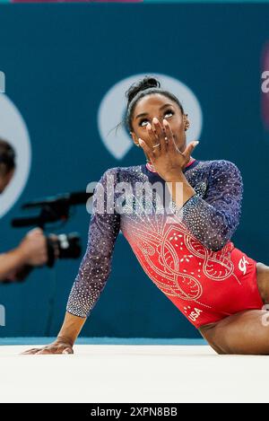 Paris, Frankreich. August 2024. FRA, Paris, Olympische Spiele Paris 2024, (05.08.2024, Kunstgymnastik Frauen-Floor-Finale, Bercy Arena) Simone Biles (USA) während ihrer Floor-Routine, Credit: HMB Media/Alamy Live News Stockfoto