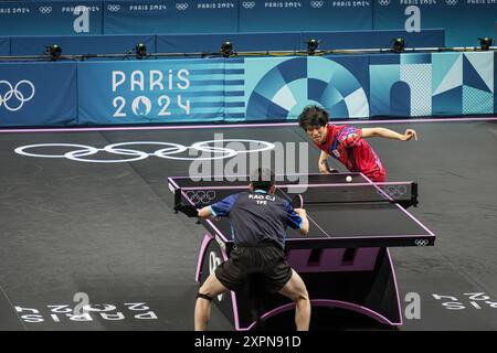 FRANKREICH. PARIS (75) (15. BEZIRK) PARIS OLYMPISCHE SPIELE 2024. 2024.08.06: IM PARC DES EXPOSITIONS IN PORTE DE VERSAILLES, TISCHTENNIS IN DER ARENA Stockfoto