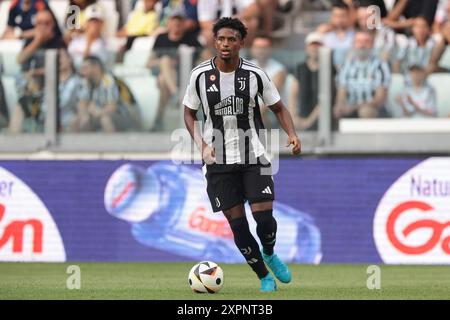 Turin, Italien. August 2024. Juan Cabal von Juventus während des Freundschaftsspiels vor der Saison im Allianz Stadium in Turin. Der Bildnachweis sollte lauten: Jonathan Moscrop/Sportimage Credit: Sportimage Ltd/Alamy Live News Stockfoto