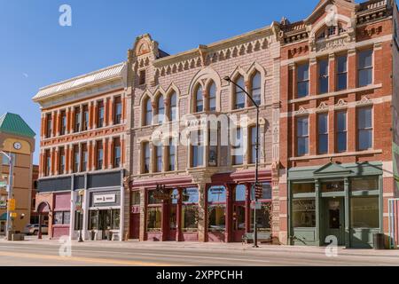 Cheyenne, WY, USA-1. März 2024: Historischer Stadtteil der Hauptstadt des Bundesstaates mit Backsteinbauten aus den 1800er Jahren Stockfoto