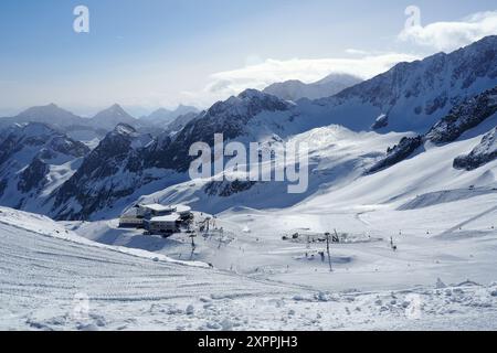 Bahnhof Gamsgarten im Gletscherskigebiet, Stubaital, Tirol, Österreich Stockfoto