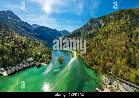 Tiefer Blick auf den Königssee bei Schönau, Königssee, Bodensee-Königssee-Radweg, Oberbayern, Bayern, Deutschland Stockfoto