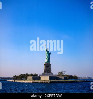 Freiheitsstatue, Liberty Island, blauer Himmel, New York City, New York State, NYC, USA, Stockfoto