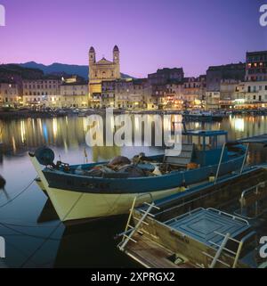 Alten Hafen und Saint-Jean-Baptiste-Kirche, Bastia. Korsika, Frankreich Stockfoto