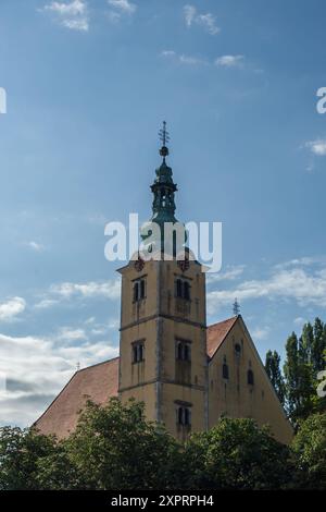 SAMOBOR, KROATIEN - 22. Mai 2022 St. Anastazia Kirche in Samobor, Kroatien. Stockfoto