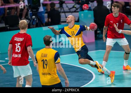 Lille, Frankreich. August 2024. LILLE, FRANKREICH - 7. AUGUST: Während der Handball - Olympischen Spiele Paris 2024 - Viertelfinalspiel der Männer zwischen Schweden und Dänemark im Stade Pierre Mauroy am 7. August 2024 in Lille, Frankreich. (Foto von Henk Seppen/Orange Pictures) Credit: Orange Pics BV/Alamy Live News Stockfoto