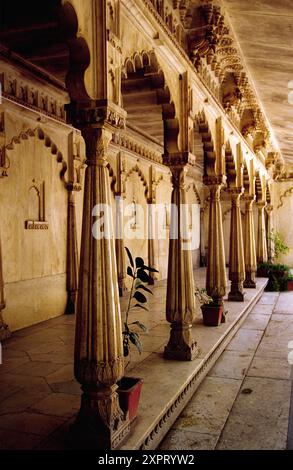 Hof in das Stadtschloss. Udaipur. Rajastan. Indien. Stockfoto