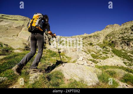 Aufstieg zum Gipfel Néouvielle, 3091 Meter, natürlichen Park Neouvielle französischen Pyrenäen Bigorre, Frankreich Stockfoto