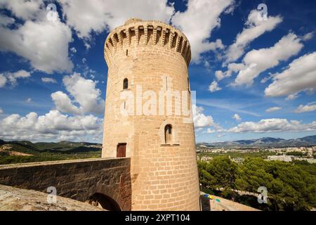 Großer Turm - Haupt-, das Schloss Bellver, - XIV Jahrhundert - Palma De Mallorca-Mallorca-Balearen-Spanien Stockfoto