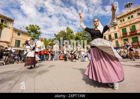 Baile de Boleros tradicionales mallorquines Llucmajor, Migjorn, Balearen, Spanien. Stockfoto