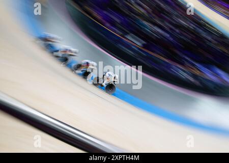 PARIS, FRANKREICH. August 2024. Clara Copponi, Valentine Fortin, Marion Borras und Marie le Net vom Team France treten am zwölften Tag der Olympischen Spiele 2024 im Velodrome Saint-Quentin-en-Yvelines in Paris an. Quelle: Craig Mercer/Alamy Live News Stockfoto