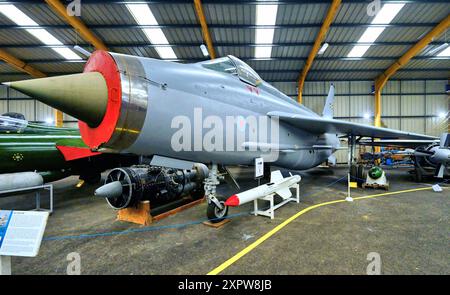 NESLAM Aero Museum Sunderland statisches Display Jet Flugzeug English Electric Lightning F53 wie 1969 an die Royal Saudi Air Force exportiert Stockfoto