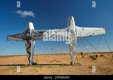 Flugzeug Henge, Mutonia Sculpture Park (von Robin Cooke), Oodnadatta Track, Outback, South Australia, Australien Stockfoto