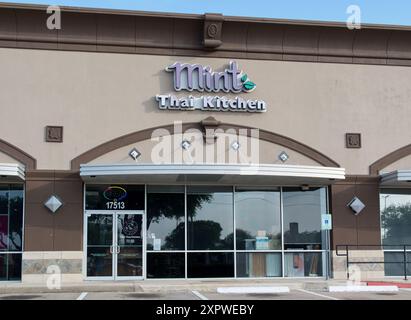 Houston, Texas USA 04-07-2024: Mint Thai Kitchen Restaurant Storefront. Stockfoto