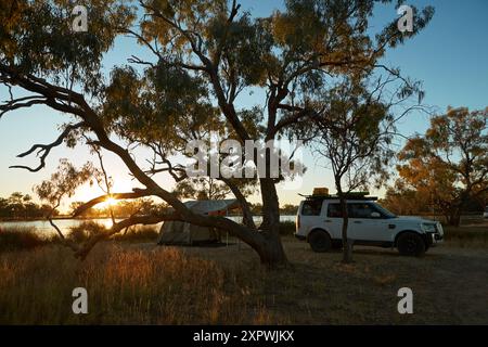 Camping am Lake Camp, Lake Houdraman, Quilpie, Outback Queensland, Australien Stockfoto