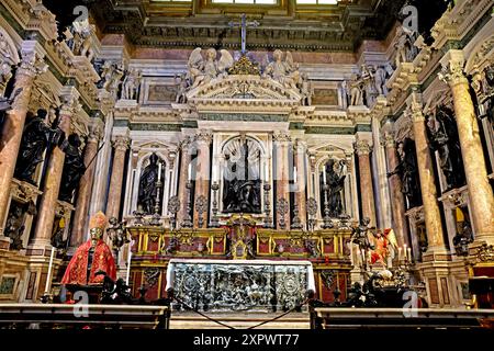 Capella Del Tesoro de San Gennaro in der Kathedrale von Neapel Italien Stockfoto