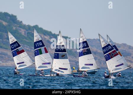 Marseille, Frankreich. August 2024. Illustration, Segeln, Herrenjolle während der Olympischen Spiele Paris 2024 am 7. August 2024 in Marseille Marina in Marseille, Frankreich - Foto Norbert Scanella/Panoramic/DPPI Media Credit: DPPI Media/Alamy Live News Stockfoto