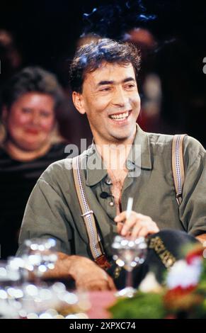 Hubert von Goisern, alias Hubert Achleitner, Alpenrock Musiker, Liedermacher aus Österreich, Portrait, um 1994. Stockfoto