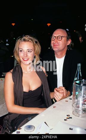 TELESTAR - Fernsehpreis Verleihung, 1998, Gäste: Schauspielerin Eva Hassmann und Komiker Otto Waalkes. Stockfoto