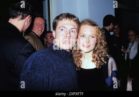 James Victor Kelly, alias Jimmy Kelly, mit Schwester Maria Patricia Kelly, Mitglieder der irisch-amerikanischen Folkband The Kelly Family, bei einem Event, um 1997. Stockfoto