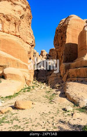 Landschaften in der Wüste Wadi Musa in Jordanien bei Petra Stockfoto