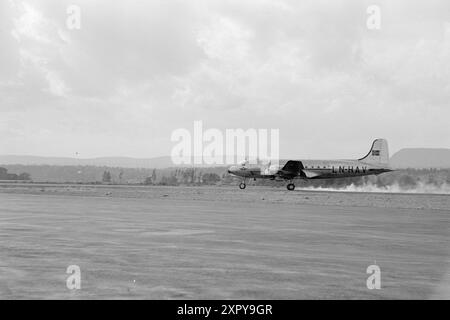 Aktuell 19–1948: Norwegen auf Flügeln – Herr der Luft die Hauptstadt war im Zeichen des Flugzeugs im Zeitraum 6-12. September. Unter dem Motto "Norwegen auf Flügeln" organisierte der norwegische Aero Club mit Unterstützung aller, die etwas mit der Luftfahrt in diesem Land zu tun haben, eine Flugwoche, die legendär werden wird. Flugschau und Flugschau in Oslo. Flugwoche. Foto: Sverre A. Børretzen /aktuell/NTB *** FOTO NICHT VERARBEITET*** Stockfoto