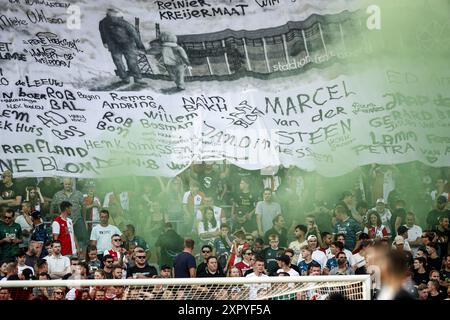 ROTTERDAM - Feyenoord Rotterdam Fans während des Freundschaftsspiels zwischen Feyenoord und AS Monaco im Feyenoord Stadium de Kuip am 31. Juli 2024 in Rotterdam, Niederlande. ANP | Hollandse Hoogte | BART STOUTJESDIJK Stockfoto