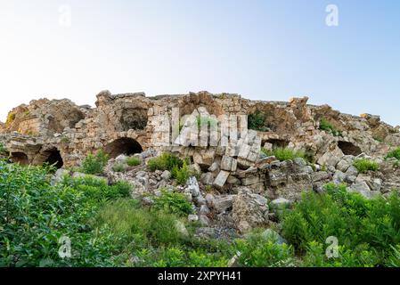 Ruinen der antiken Stadt Side. Altes Theater. Blick von außen. Stockfoto