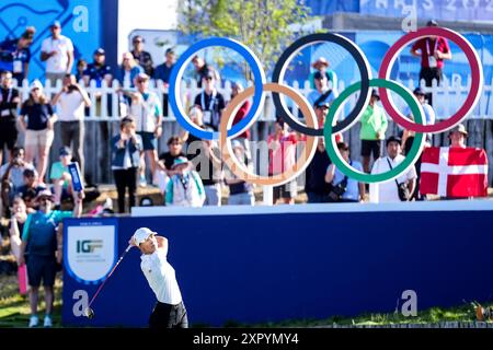 PARIS, FRANKREICH - 8. AUGUST: Alexandra Forsterling vom Team Germany tritt am 13. Tag der Golf - Olympischen Spiele Paris 2024 im Le Golf National am 8. August 2024 in Paris an. (Foto: Agentur Rene Nijhuis/BSR) Stockfoto