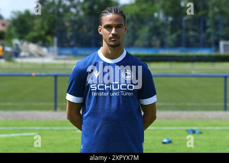 Bielefeld, Deutschland. Juli 2024. Fussball 3. Liga Offizieller Fototermin DSC Arminia Bielefeld am 10.07.2024 auf dem Trainingsgelaende in Bielefeld Joel Felix ( Bielefeld ) Foto: Revierfoto Credit: ddp Media GmbH/Alamy Live News Stockfoto