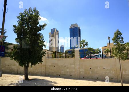 Amman in Jordanien - 07. Mai 2024: Hektik in den Vororten der Stadt Stockfoto